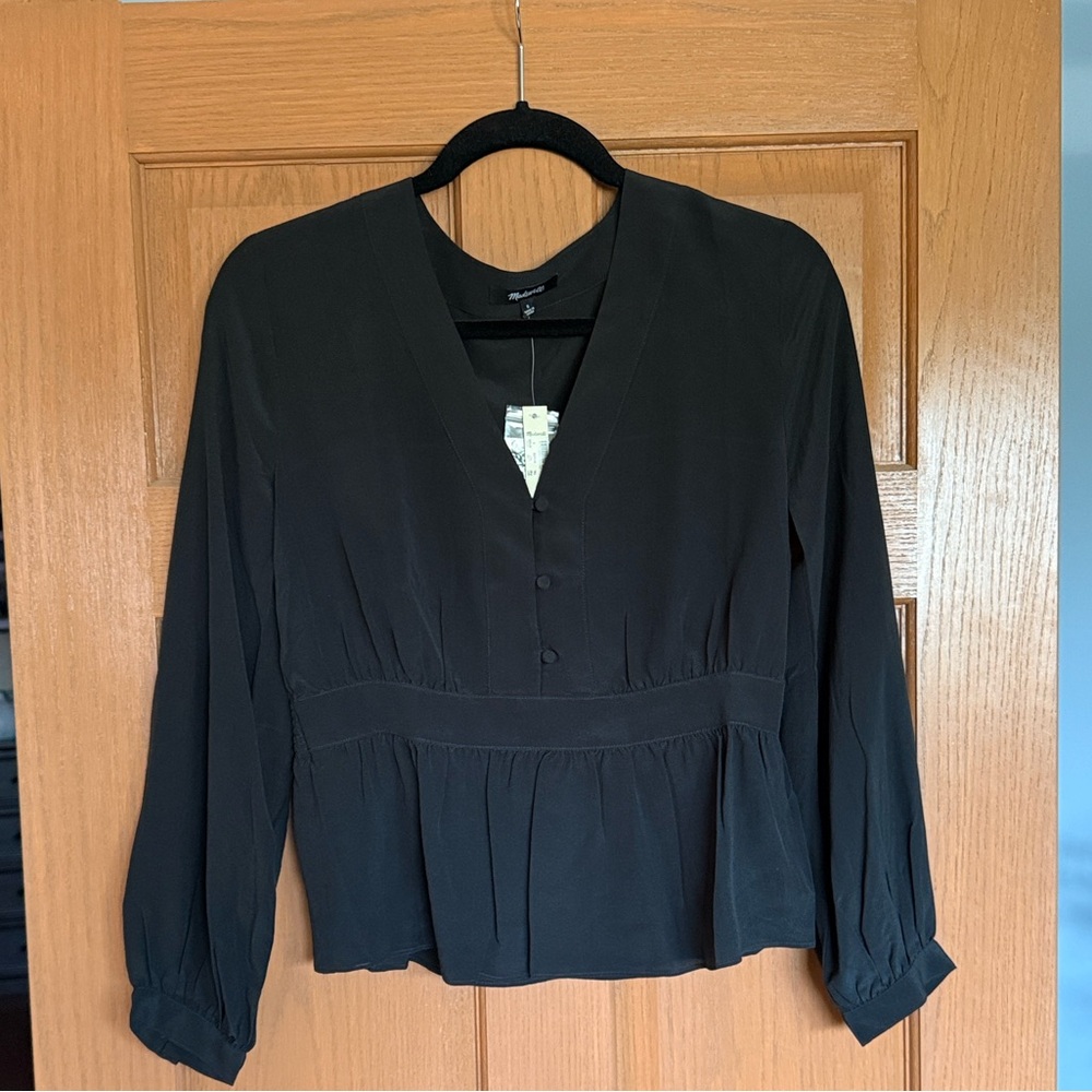 Madewell 100% silk black blouse-size S (NWT)